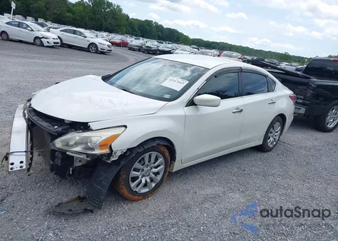 2013 Nissan Altima 2.5 z USA, uszkodzony, nr VIN 1N4AL3AP3DC141664